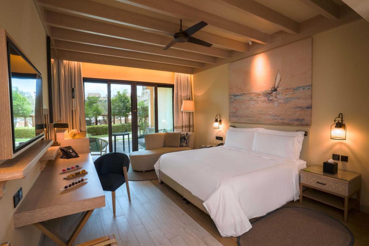 Saadiyat Rotana Resort And Villas Abu Dhabi Esterno foto Deluxe Room