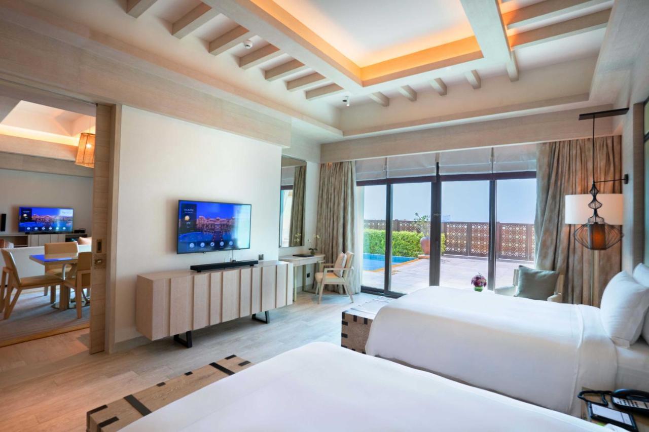 Saadiyat Rotana Resort And Villas Abu Dhabi Esterno foto Deluxe Pool Access