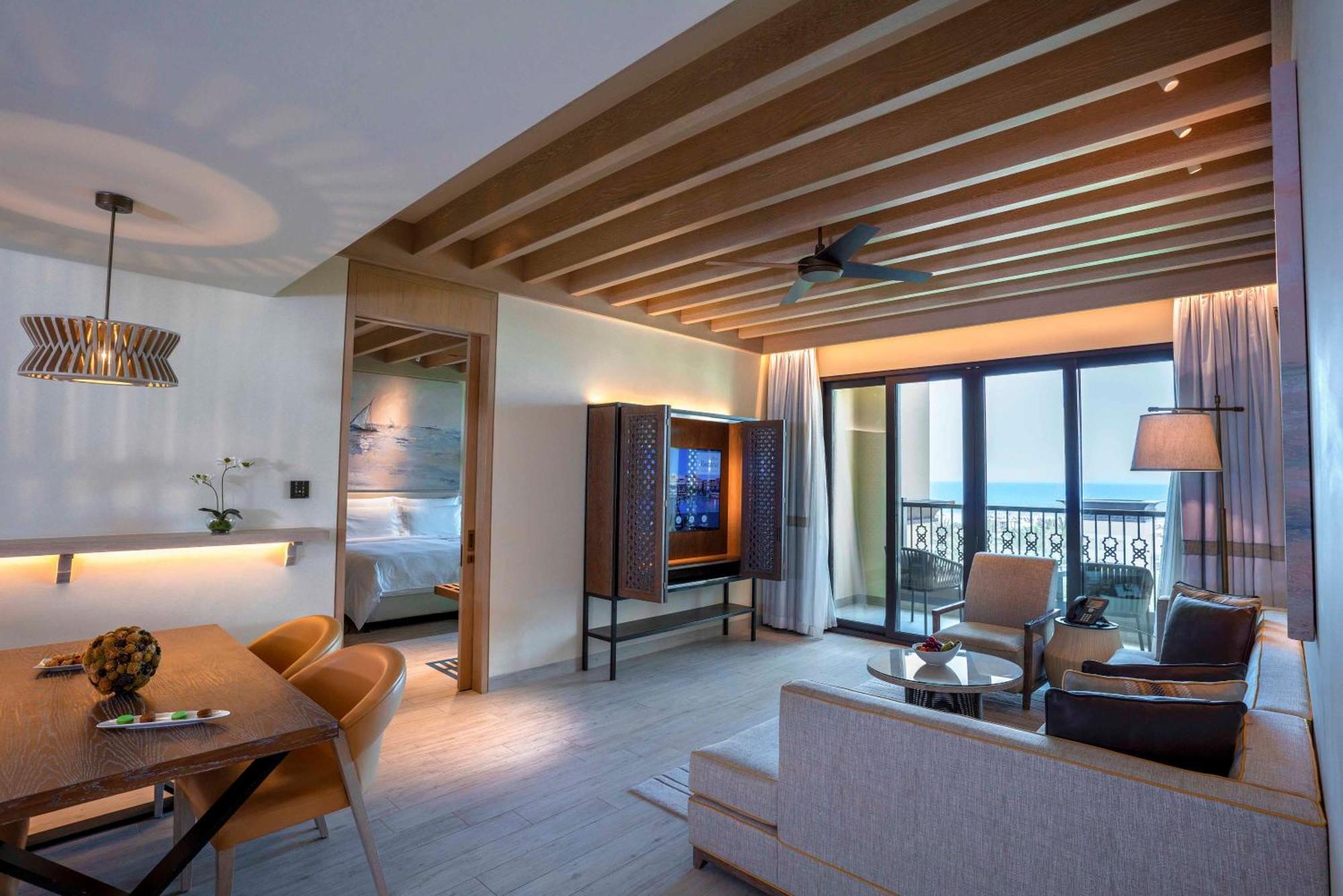 Saadiyat Rotana Resort And Villas Abu Dhabi Esterno foto A suite at the hotel