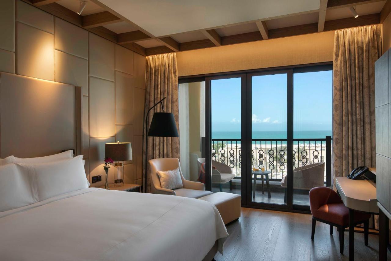 Saadiyat Rotana Resort And Villas Abu Dhabi Esterno foto Deluxe Ocean View Room